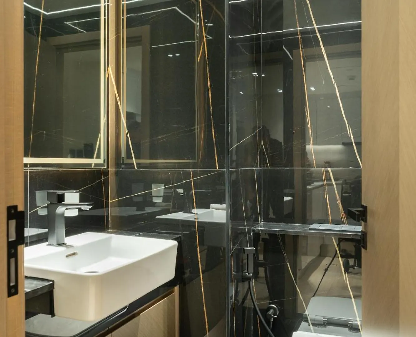 Casa vacanze Tag Homes Cozy 1-Br Apartment In Jvc, Dubai